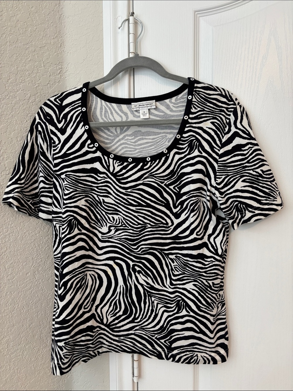 Pre-owned Sean John Black & White Zebra-Print Short Sleeve Top